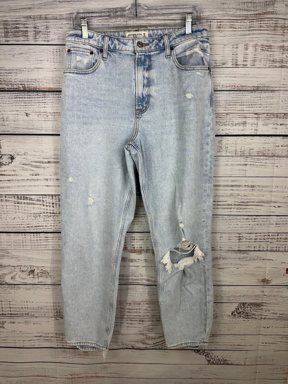 Abercrombie & Fitch Curve Love Mom Jeans High Rise Light Wash Distressed 29 Long